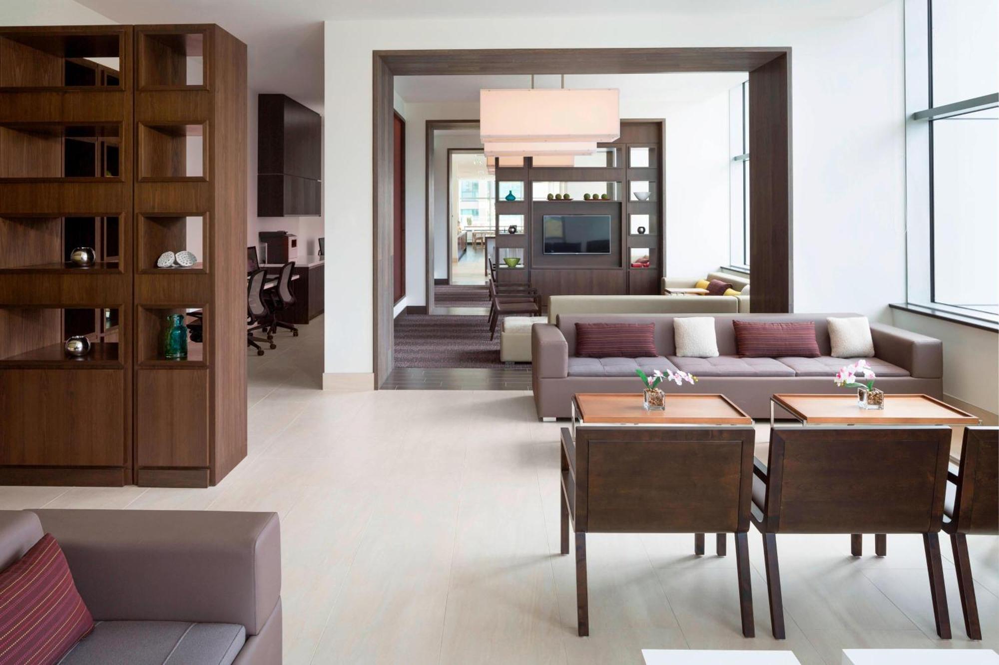 Element By Westin Vancouver Metrotown Burnaby Exterior photo